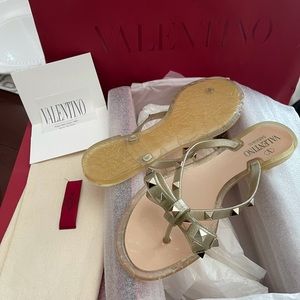SOLD - VALENTINO ROCKSTUD GLITTER BOW FLIP FLOP (sold out 38)